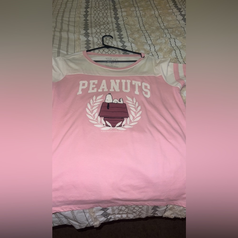 Peanuts varsity tee - Picture 3 of 4